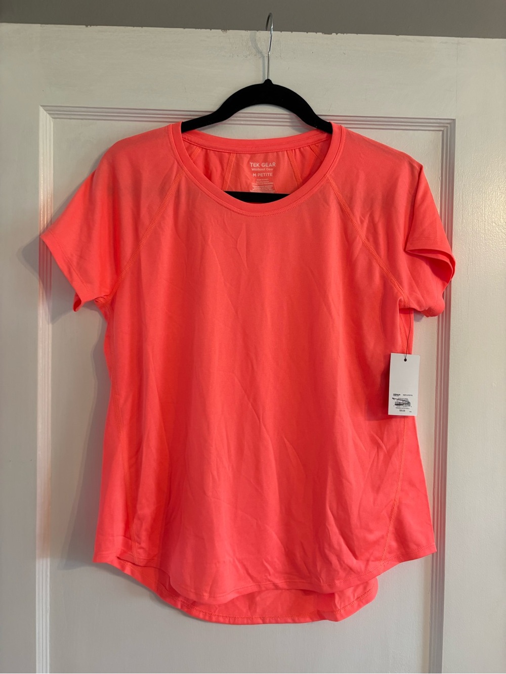 NWT Tek Gear Women’s Neon Coral Active Short-Sleeve T-Shirt Size Medium Petite